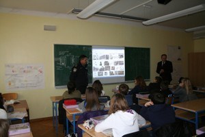 Slika PU_I/vijesti/2013/predavanje u OŠ Rovinj.JPG